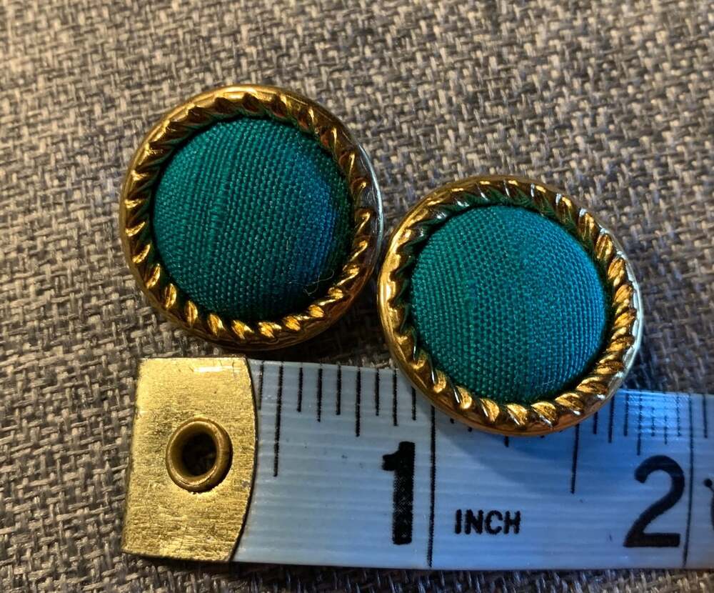 Buttons Green fabric gold edge